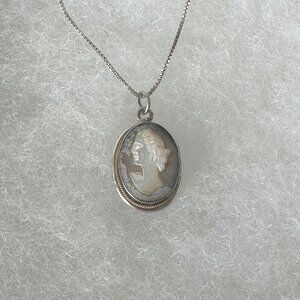 Vintage Mother-Of-Pearl Cameo Pendant Necklace Choker Sterling Silver Italy